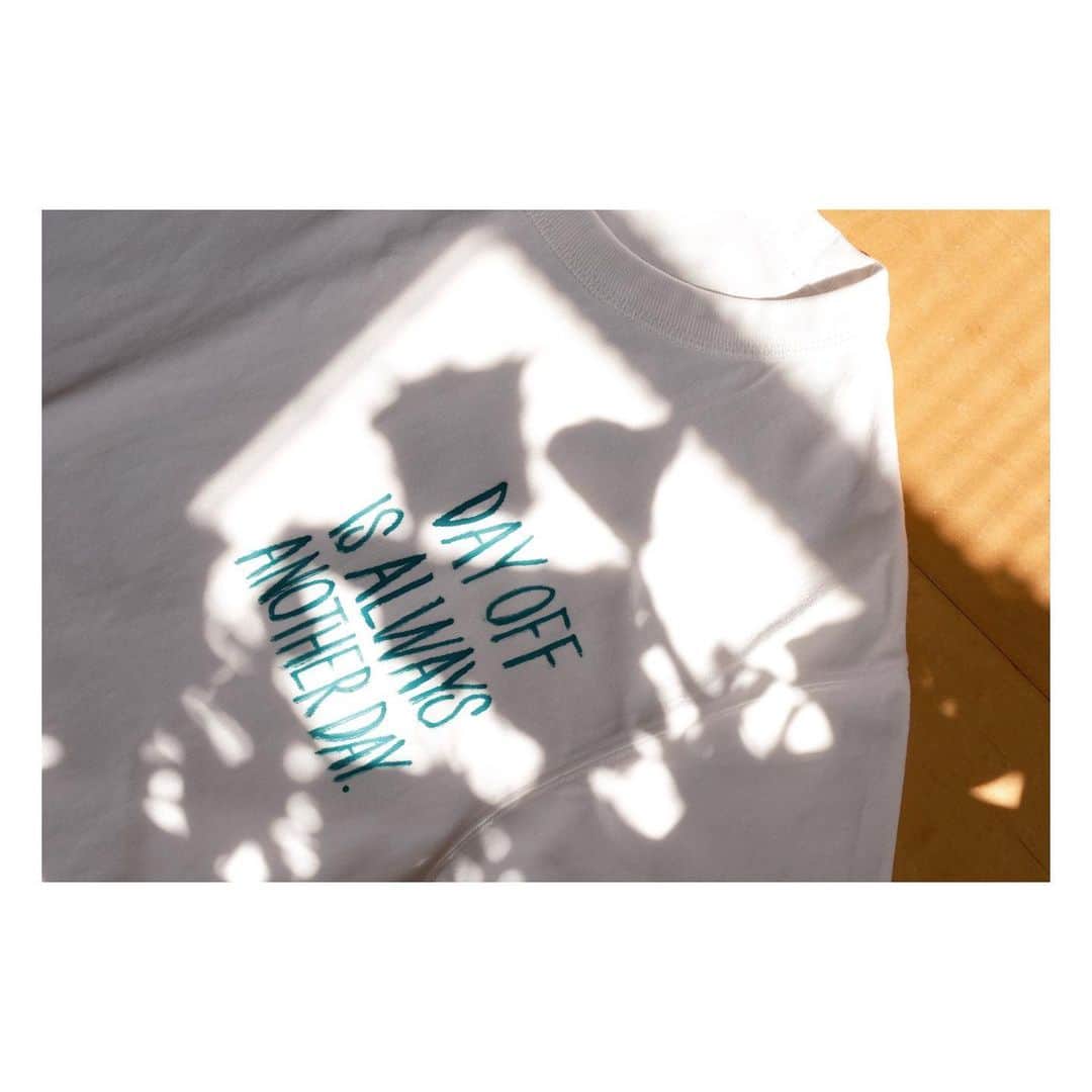 のインスタグラム：「“ DAY OFF IS ALWAYS ANOTHER DAY. “  丸一日休みたいと思うこと自体がほぼほぼ無いからオフがいつも先送りになりがち📝  休み方を忘れたんだなw  #shogosekine」
