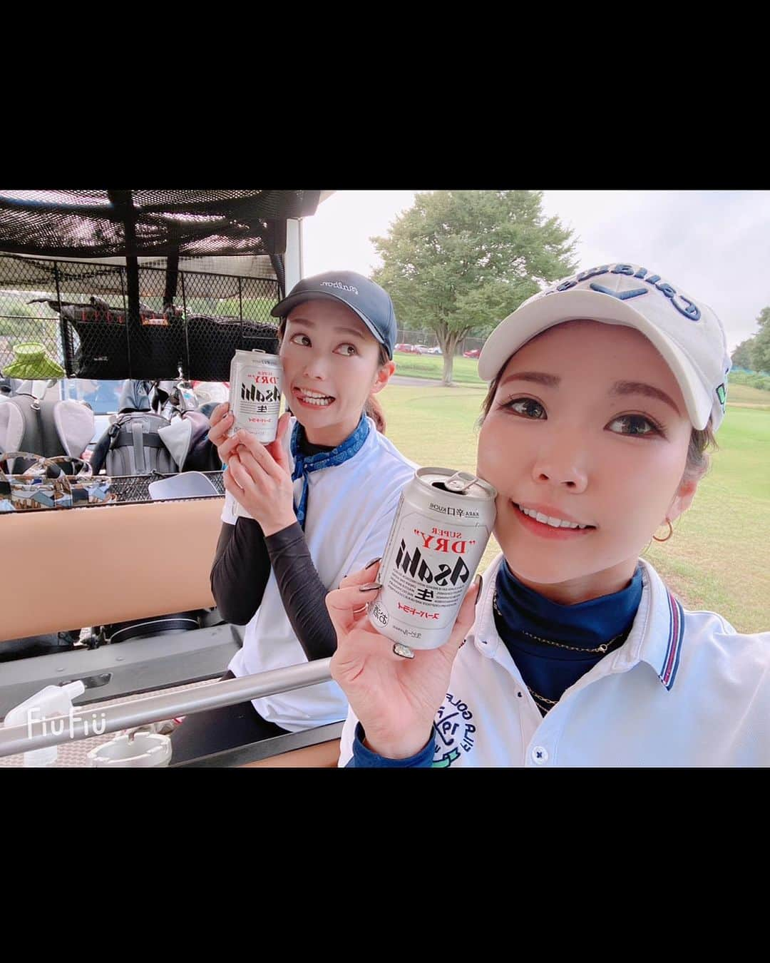 佐河ゆいさんのインスタグラム写真 - (佐河ゆいInstagram)「久々ちゃんもゴルフ🍑⛳️  始めたばっかの頃から一緒に回ってるから本当に楽〜♡  すごく暑くてバテバテだったけど、楽しかった😆😆😆  日本では珍しくスルー特化のゴルフ場で面白いレイアウトで楽しめました💮  🔴98   #ゴルフ  #ゴルフ女子  #ゴルフ初心者  #ゴルフ成長記録  #golf  #golfswing  #golflover #ゴルフ練習　#ゴルフ好きな人と繋がりたい　#ゴルフラウンド　#ゴルフ上手くなりたい#golfbabes #golflife #golfstagram #golfing」8月17日 14時54分 - kaboichigo