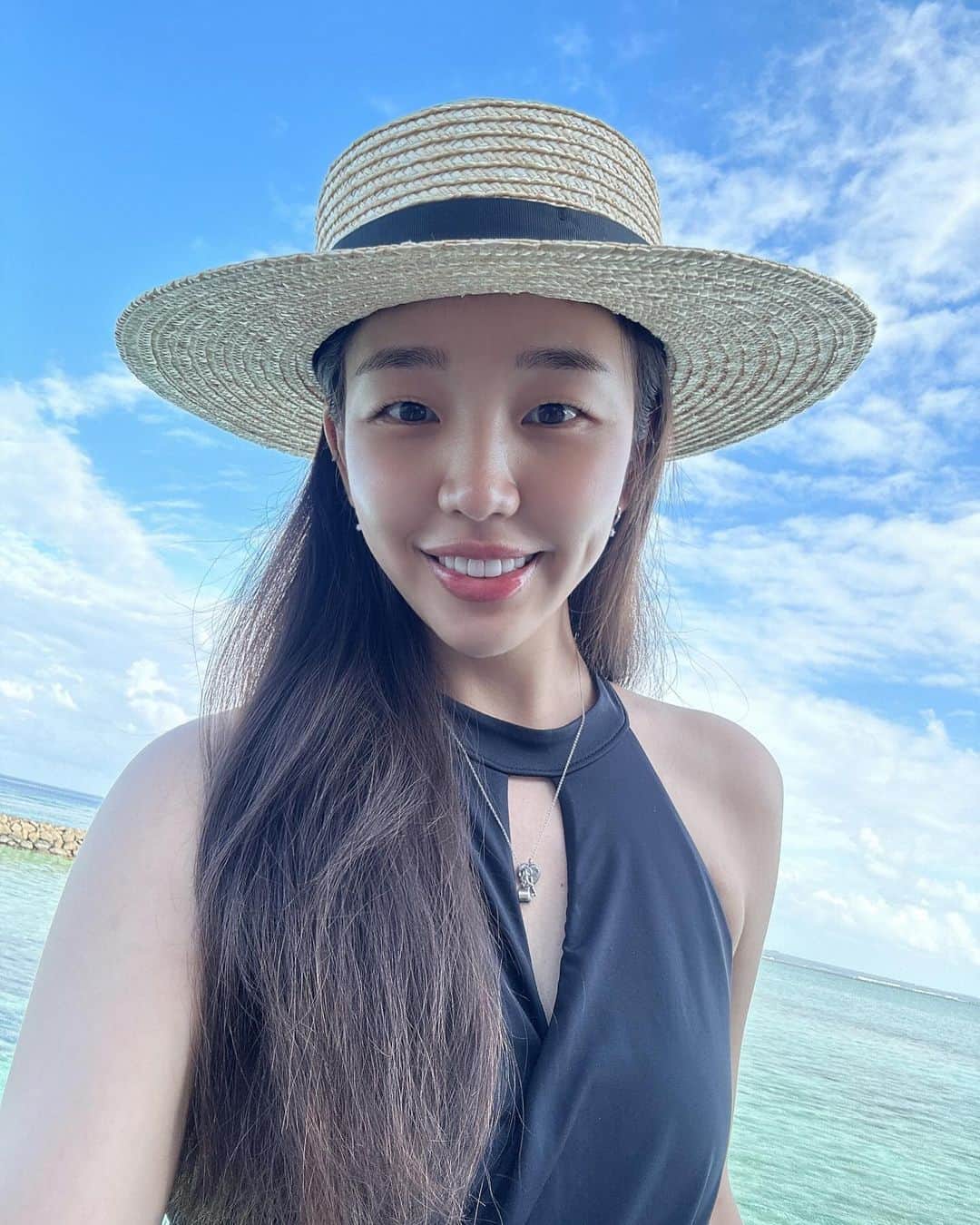 ペク・アヨンのインスタグラム：「물놀이 죠아🐟🐠🐋🌊」