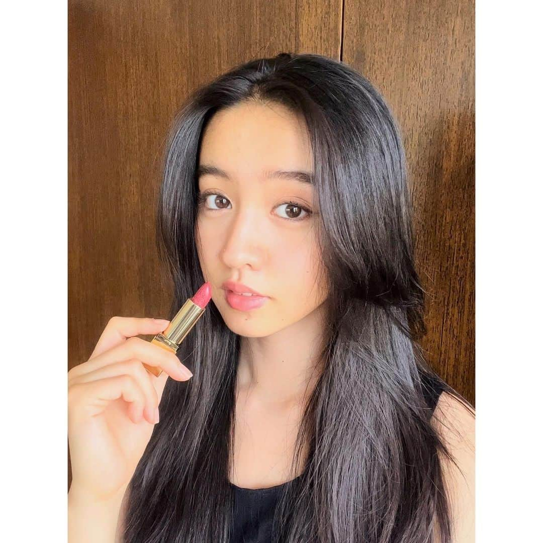 kokiさんのインスタグラム写真 - (kokiInstagram)「@esteelauder @esteelauderjapan  #esteemodel #esteelauder   今日のメーク🥰  アイシャドウ ピュアカラーエンヴィ　キャンディグロウ エレガントでピュアなルックが楽しめるとても綺麗なパレットです！細かいラメが目元を明るくしてくれます☺️  リップ ピュアカラーエンヴィリベリアスローズ　 暖かみのあるピンクがとても素敵です💓  ファンデーション ダブルウェアシアーメークアップ デザートベージュ12  私が愛用しているファンデーションです！　 とても薄くナチュラルに付ける事が出来て、SPF 20/ PA ++ も含まれているので完璧なファンデーションです🥰」8月17日 15時30分 - koki