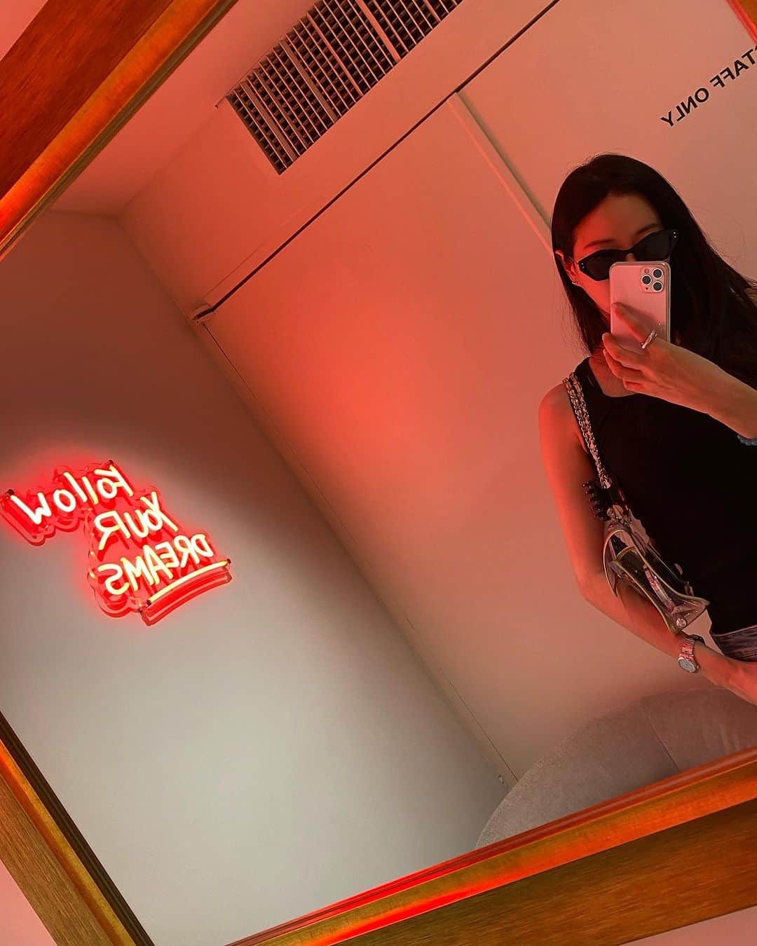 キム・サランのインスタグラム：「#followyourdreams ❤️」