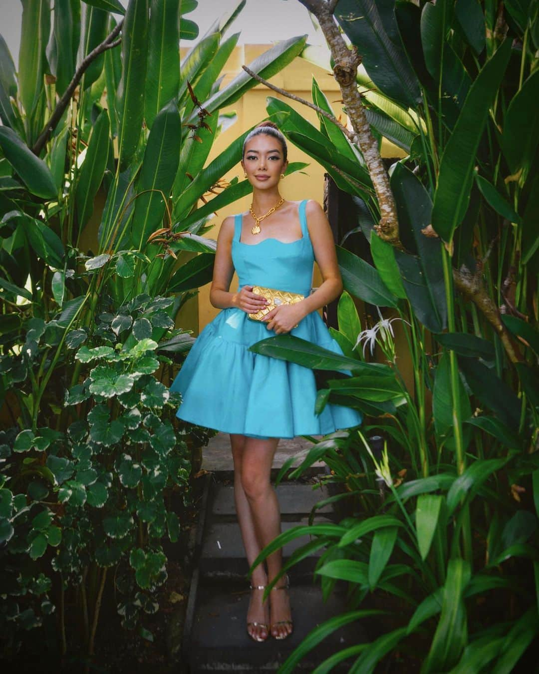 タラ・ミルクティーさんのインスタグラム写真 - (タラ・ミルクティーInstagram)「Scenes from a @stregisbali short story 🌿🎞️ #liveexquisite」8月17日 22時05分 - taramilktea