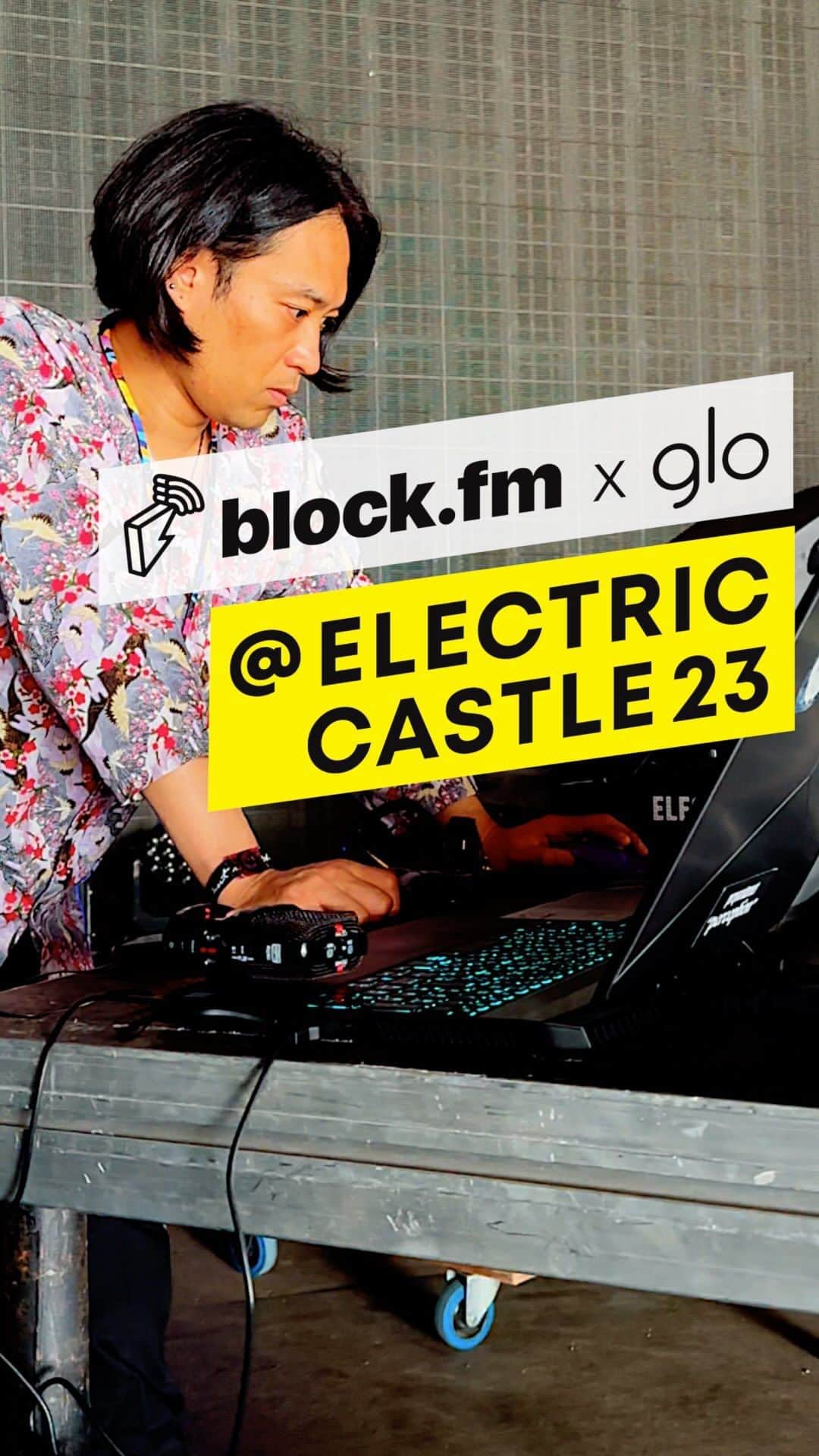 Block.fmのインスタグラム：「glo™ NEX STAGE「Electric Castle」 -Yousuke Fuyama-  glo™ NEX STAGEのプロジェクト「glo™ CREATIVE CAMP」  昨年、ルーマニアのアーティストと、日本から☆Taku Takahashi(m-flo)、Yousuke Fuyamaが参加したセッションキャンプ「glo™ CREATIVE CAMP」が2023年、ヨーロッパ最大級のフェス「Electric Castle」に出演。  ビジュアルアーティストとして活躍するYousuke Fuyamaがバンド「Electric Affair」として出演した映像をご覧ください。  ▶▶ Electric Affairメンバー @mandelagajol  @melaknopame  @surariu  @herodot  @pandorajodara  @tobiibitoyee  @csrmerveille @everyday.chrs  @natashutz  @vonbuelove @yousukefuyama @takudj   #glonexstage #gloJapan #gloRomania #gloCREATIVECAMP #gloEC #ELECTRICCASTLE #blockfm」