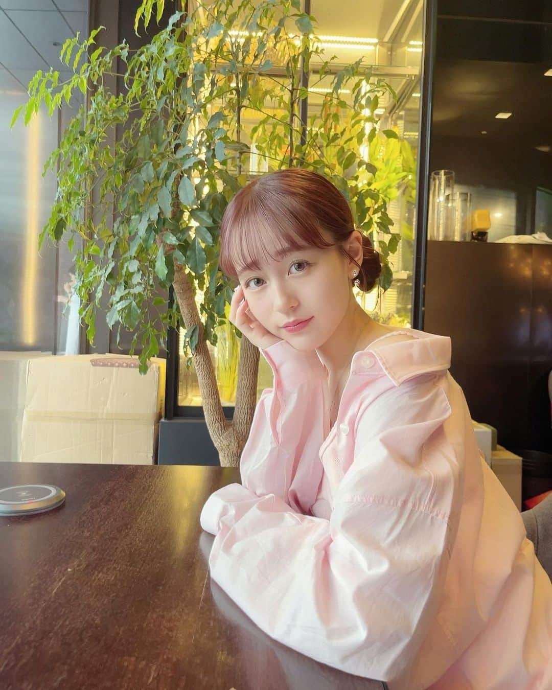 牧野真鈴のインスタグラム：「ピンクコーデした💗💕💓…in KOREA」