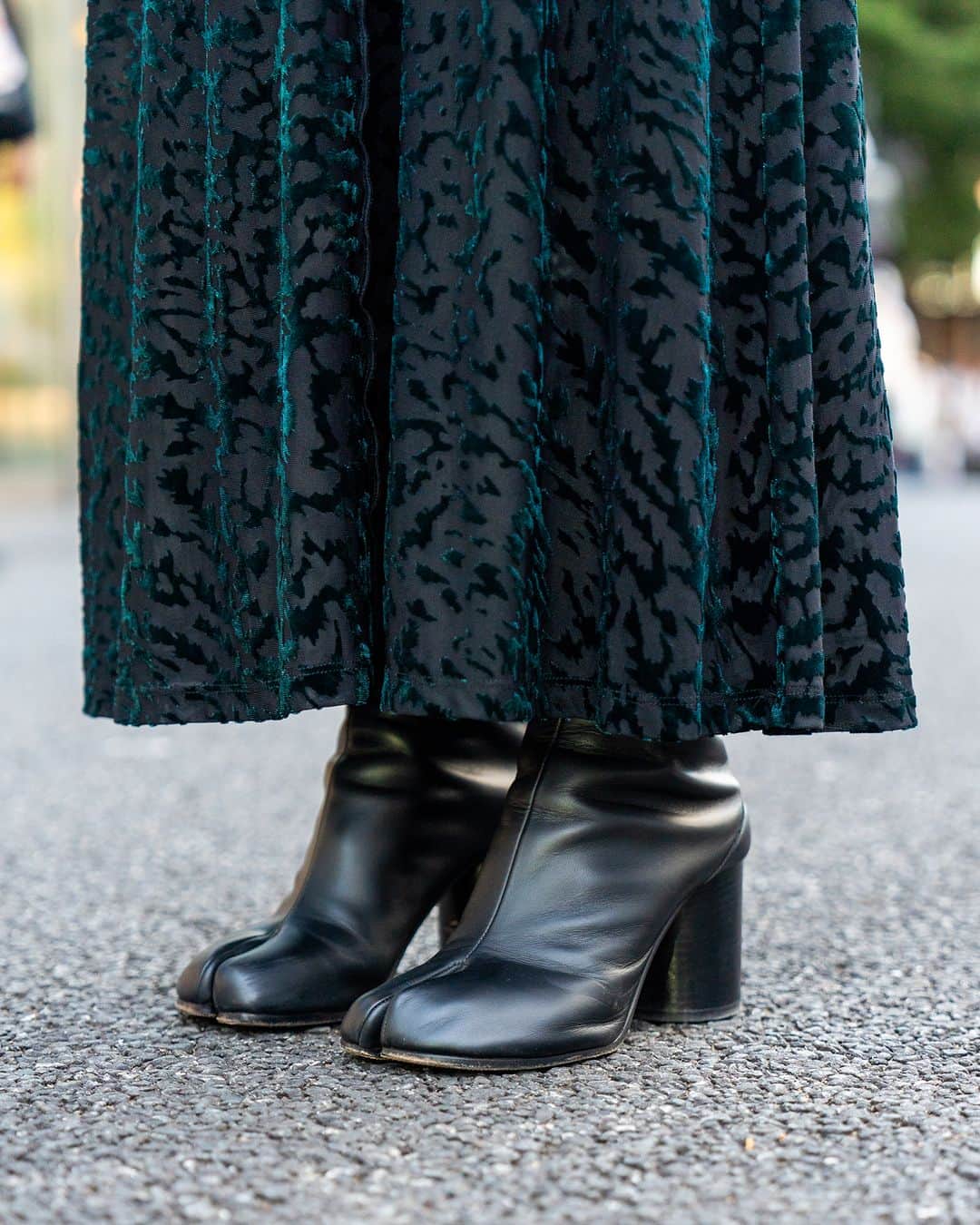 ファッションプレスさんのインスタグラム写真 - (ファッションプレスInstagram)「.  小山 モモ Momo Koyama(@nekura_ganbaro)  dress #レッドトウキョウ #ledtokyo  boots&shoulder bag  #メゾンマルジェラ #maisonmargiela  #fashionpress #fashionpresssnap」8月17日 19時05分 - fashionpressjp