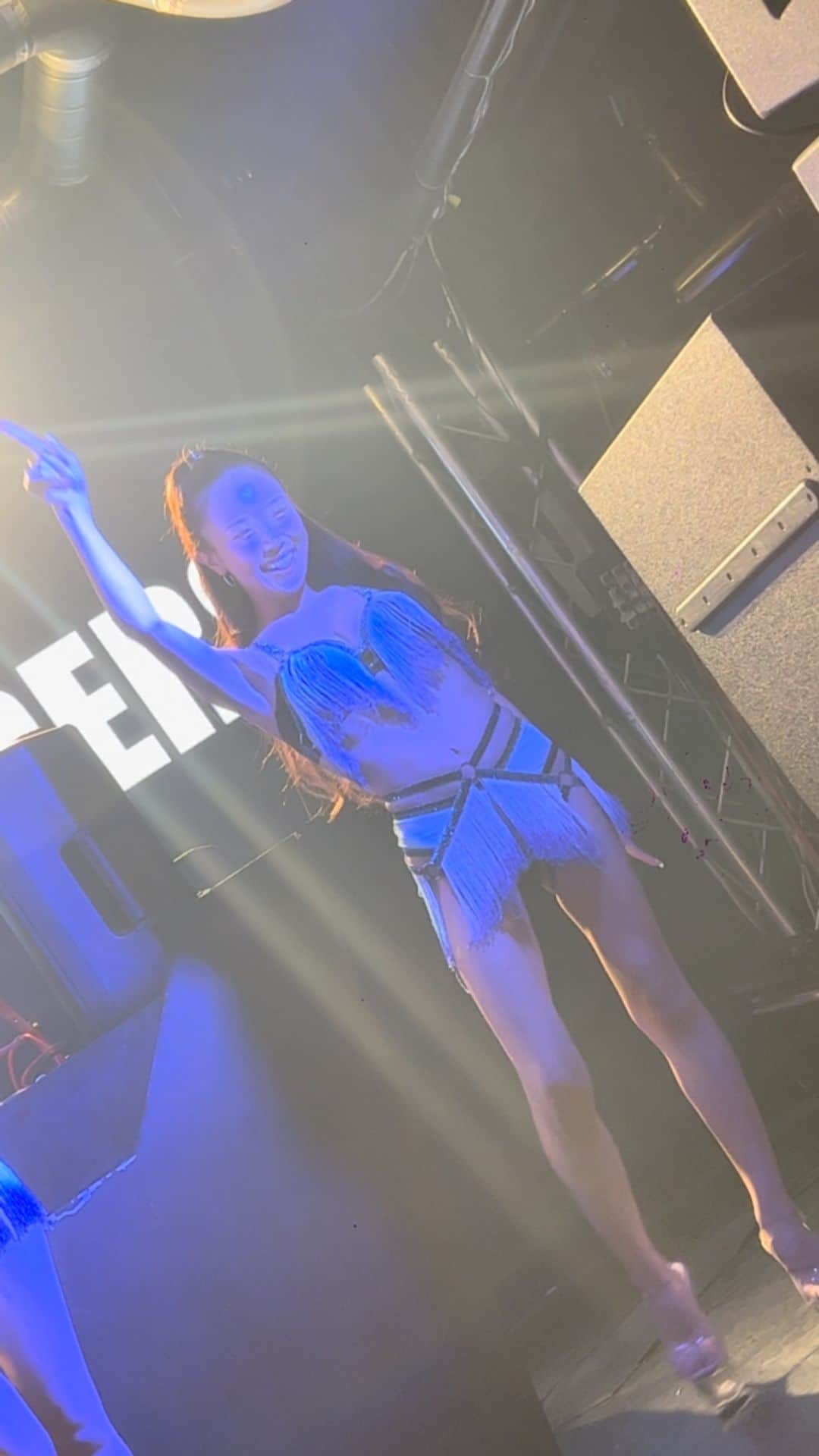 HARUKA IS BAZOOKAのインスタグラム：「23.08.05 watanabe sisters relase party @aladdin_koga  . はるちゃん観てるだけ楽しくなる🔥 . @cjd_haruka  #bazooka#cjd_harka#dance #dj#edm#music#club #HZKS戦隊 #バズ #ちーむばずーか#teambazooka #bomb#ボム」