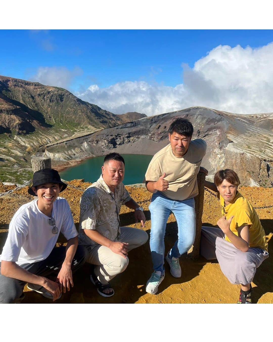 渡部純平さんのインスタグラム写真 - (渡部純平Instagram)「🏔️🐉🌈  久々の山形上陸。 2度目の山寺と初めましての蔵王の御釜。 仲間との再会と語らい。締めは地元秋田で家族と親友たちと会い帰り際に突如現れた彩雲を見て東京へ。  #夏休み#お盆休み#旅#summervacation#trip#y山形#秋田#蔵王#御釜#山寺#彩雲#秘境#view#絶景#自然#journey #lifeisjourney#nature#naturepower#energy」8月17日 19時28分 - junpei_wt7b