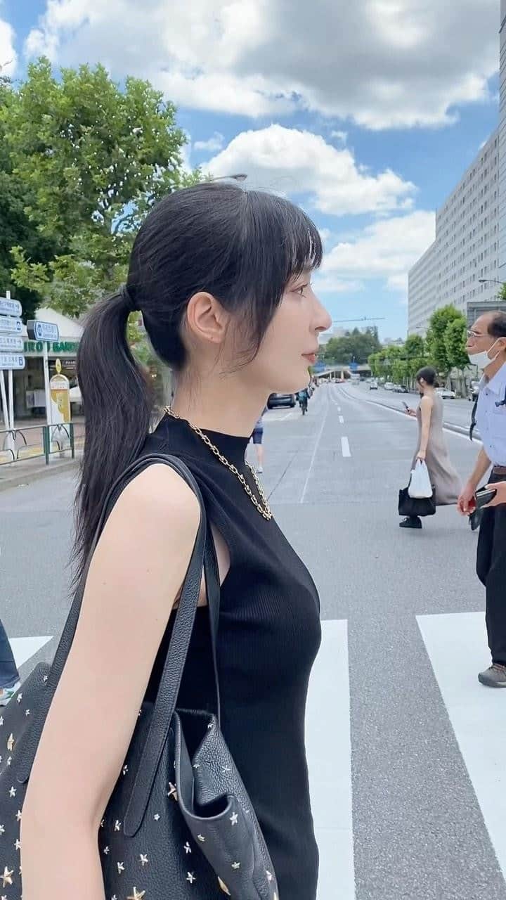 のインスタグラム：「みんな、今日はどんな1日でしたか？😌✨」