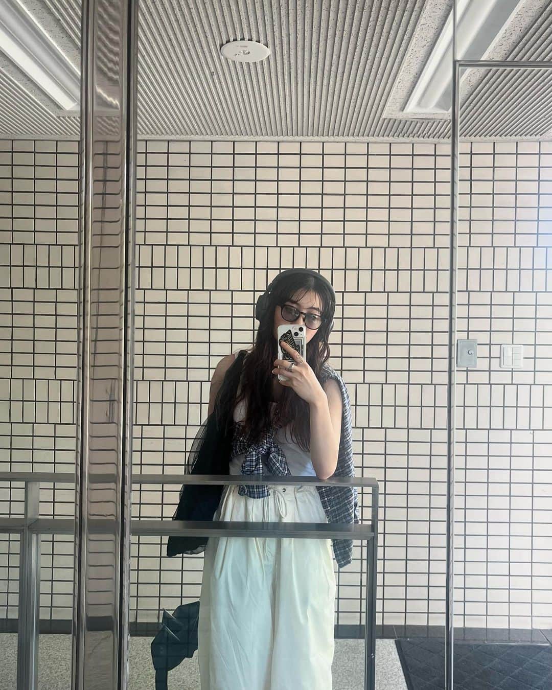 宇野愛海さんのインスタグラム写真 - (宇野愛海Instagram)「. とんでもなく暑かった日 私の早歩きって気持ち悪いな」8月17日 19時53分 - unonarumi_official