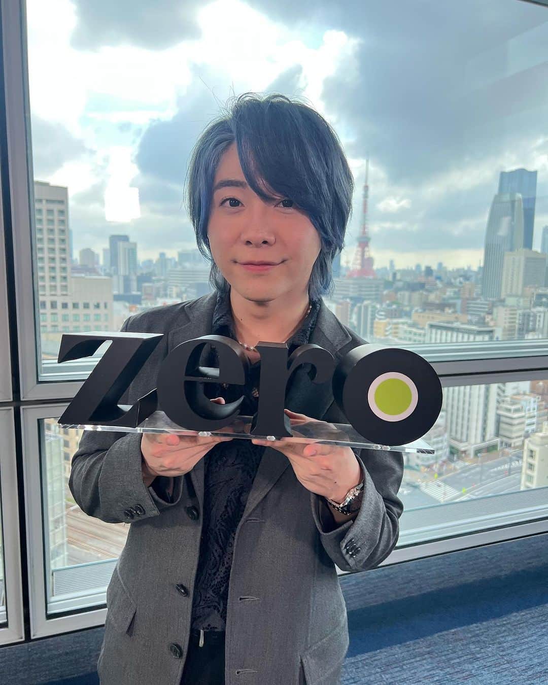 日本テレビ「news zero」のインスタグラム：「明日、18日（金）の news zero は Mrs. GREEN APPLEを特集します。 zeroは結成10周年を記念して開催した 初のドームライブの舞台裏を取材。 ライブのコンセプトなども手がける ボーカルの大森元貴さんが考える “表現の多様性”に迫ります。  ※放送は変更になる可能性があります    #newszero  #MrsGREENAPPLE #DOMELIVE_Atlantis #大森元貴」