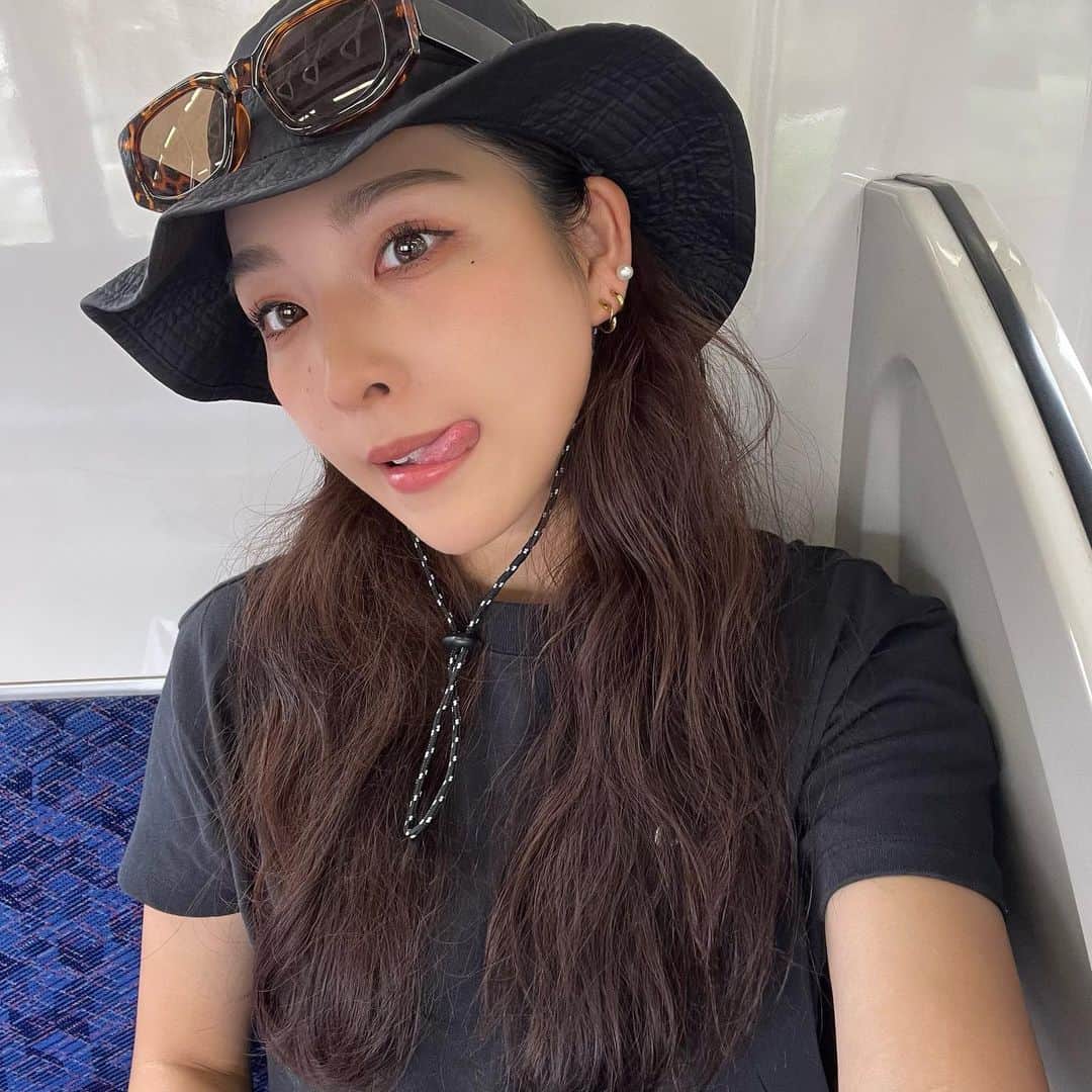 星南のインスタグラム：「. ⁡ ⁡ ⁡ Part of my 夏🍉✨🍃 ⁡ ⁡ ⁡ #夏休み #夏コーデ #夏休み」