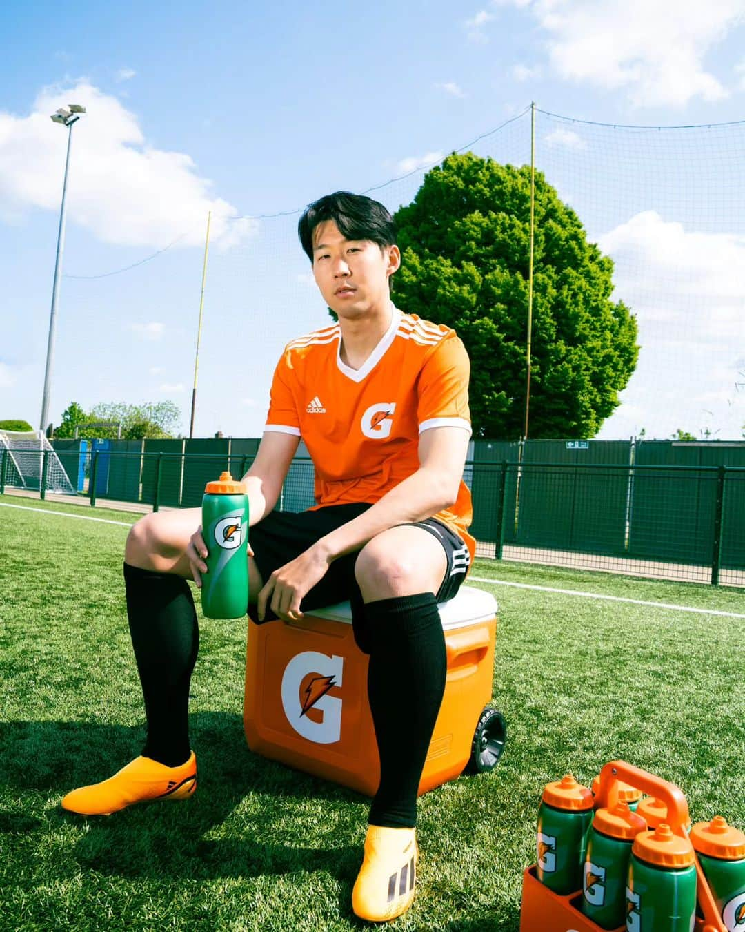 ソン・フンミンのインスタグラム：「To play at my best, I need to feel my best. I need to be fueled at the maximum level. I’m so proud to become a global ambassador for @gatorade  Gatorade share an important passion of mine in helping the next generation pursue their dreams. I'm thankful that together they will be supporting our work at The Son Football academy, too. #FuelsYouForward @gatorade」