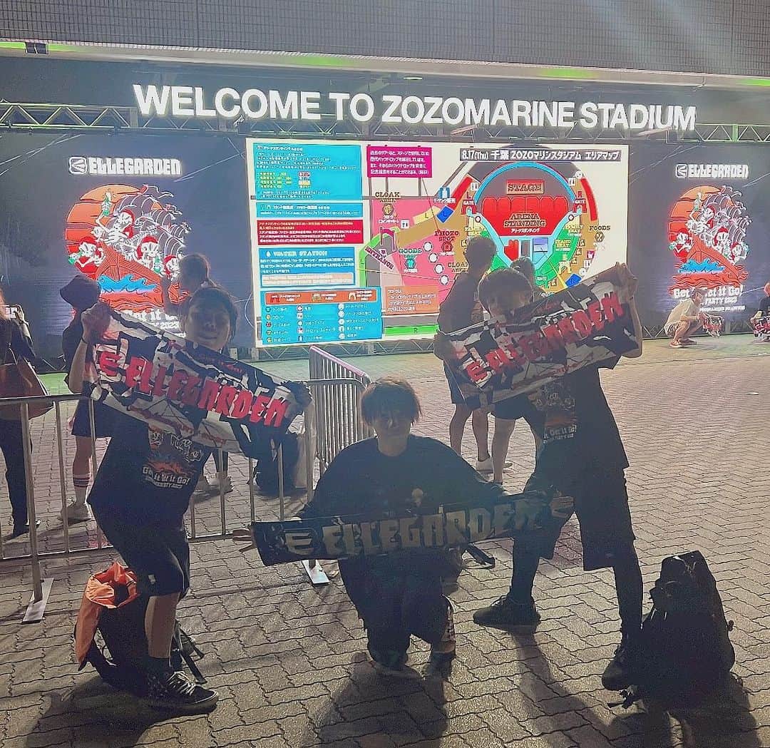 ひらのっちのインスタグラム：「エルレガーデン、ワンマン！ZOZOマリンスタジアム！ モッシュで転倒した夏の思い出ww #エルレガーデン #ellegarden #zozoマリンスタジアム #エルレ」
