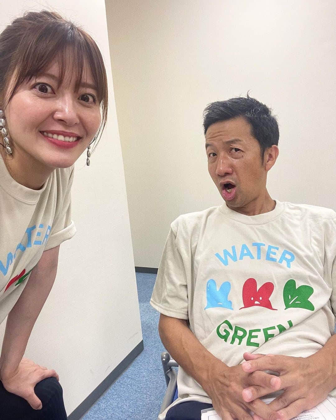 井上志帆子さんのインスタグラム写真 - (井上志帆子Instagram)「. #水と緑の物語#みずみど#パオーン #KBCラジオ#KBCテレビ #ティッシュペーパー空箱投げ大会 #アサデスラジオ チームでコンテツさんと参加してきました！！！！  暑い中、みなさまありがとうございました〜！ たくさんのリスナーさんと交流できて楽しかった🍉 #波田陽区 さん#ルーシーさん#パオーン #伝ぺーさん#田中菜津美 ちゃん#なつみかん#ハッピーアワー #近藤鉄太郎 アナウンサー#コンテツさん#エンタメエンタメ」8月17日 22時55分 - shiriko0316