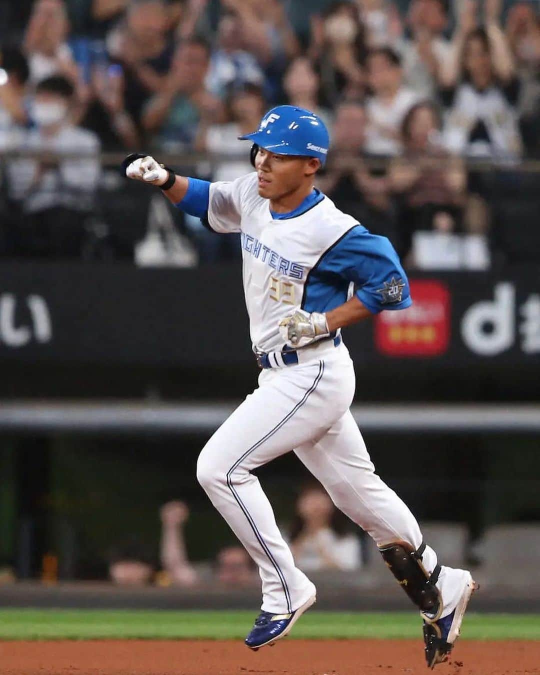 ワン・ボーロンのインスタグラム：「⚾️ 做自己的光，持續不斷的靠近夢想！」