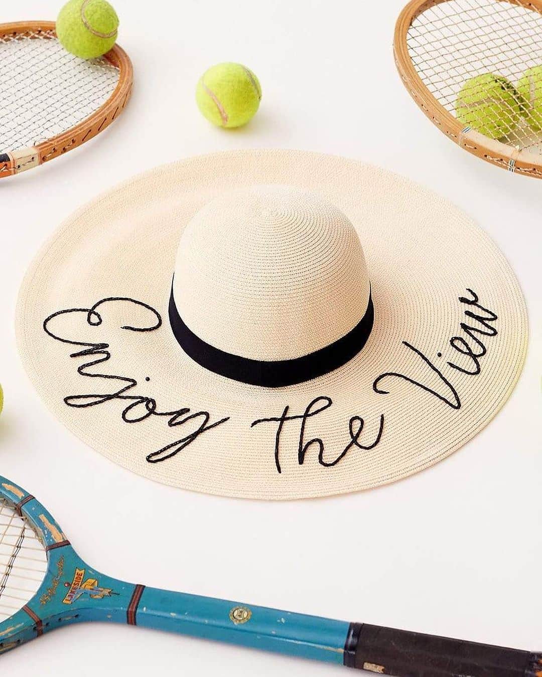 ユージニア キムのインスタグラム：「Exclusive word hats to complete your getaway. Tap to shop our destination must-have Bunny sunhat.  • • #wordhats #customhats #eugeniakim #nyc #summerhats #widebrimhat #packable #monogram」