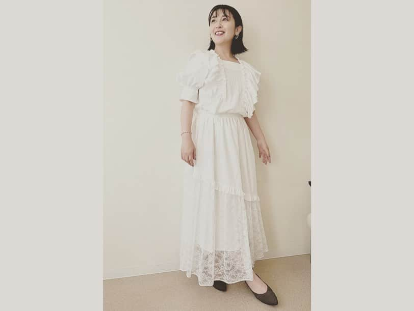 酒井美紀さんのインスタグラム写真 - (酒井美紀Instagram)「夜な夜な失礼いたします🌕✨ 8月18日「ウワサのお客様」に出演させていただきます。 ぜひ、ぜひーーご覧ください♡  #酒井美紀#女優#muaproduction#フジテレビ#ウワサのお客さま」8月17日 23時57分 - mikisakai.mua