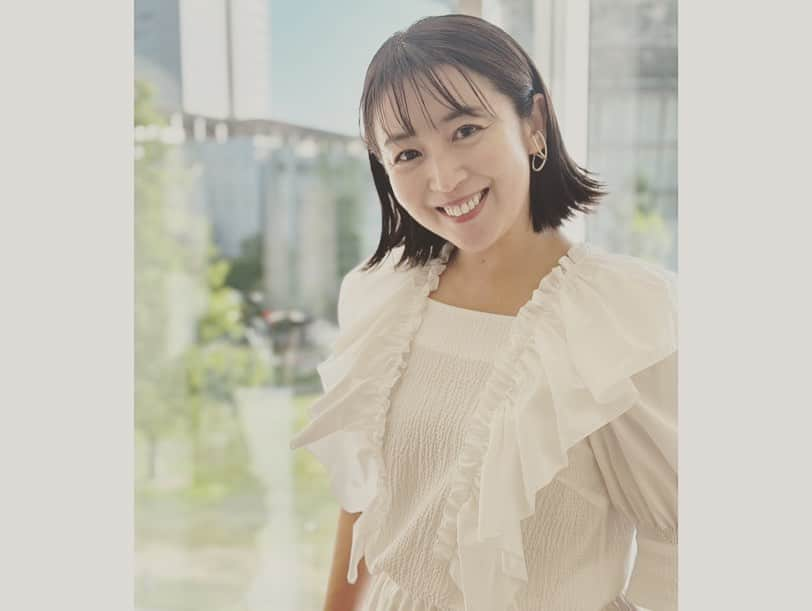 酒井美紀のインスタグラム：「夜な夜な失礼いたします🌕✨ 8月18日「ウワサのお客様」に出演させていただきます。 ぜひ、ぜひーーご覧ください♡  #酒井美紀#女優#muaproduction#フジテレビ#ウワサのお客さま」