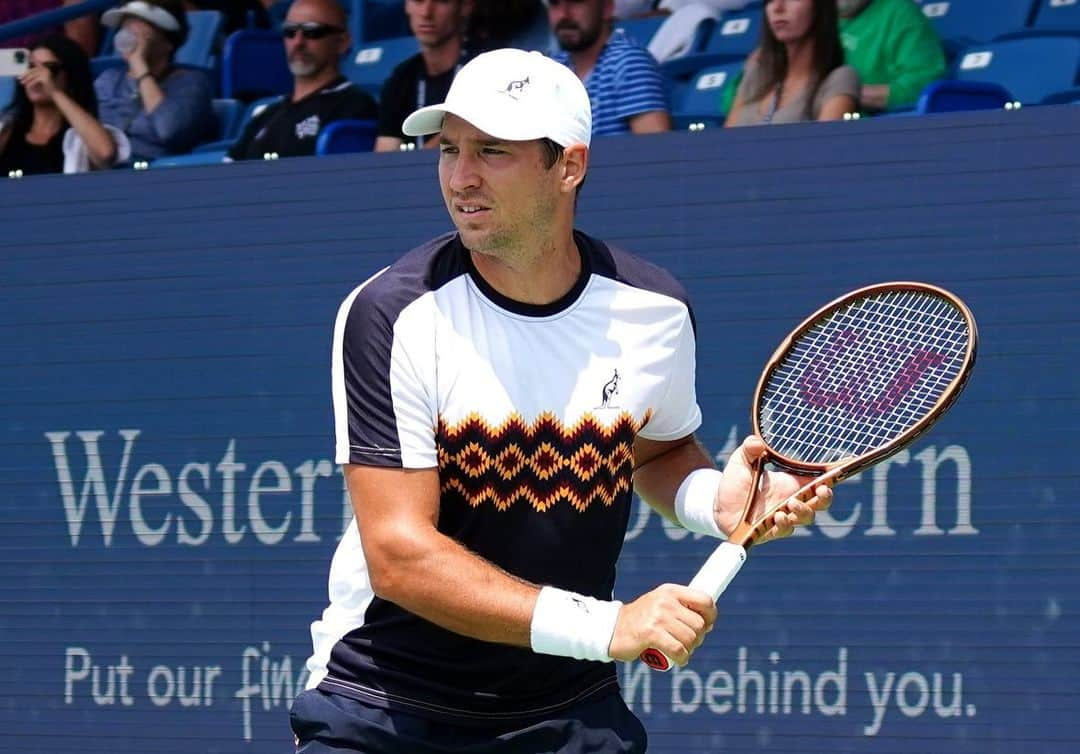 ドゥシャン・ラヨビッチさんのインスタグラム写真 - (ドゥシャン・ラヨビッチInstagram)「Round 3 tonight 🔥 @cincytennis」8月18日 0時08分 - dutzee