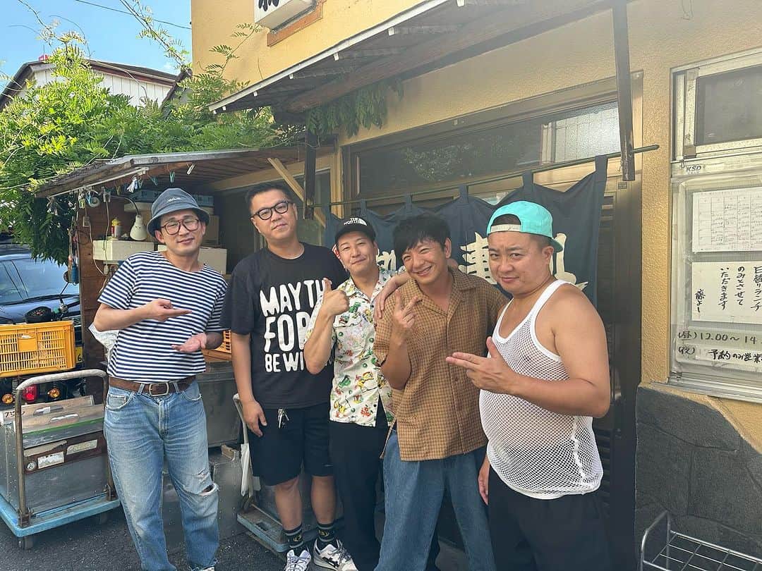 松尾駿さんのインスタグラム写真 - (松尾駿Instagram)「41才になりました。 ありがとうございます！ 40才最後の日に同期だけで飯食いました。 respect」8月18日 0時13分 - matsuoshun