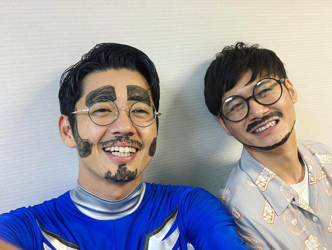 桑原雅人さんのインスタグラム写真 - (桑原雅人Instagram)「GAG福井さんの誕生日をみんなでお祝いしました！  #有楽町 #4公演 #福井生誕祭 #やはり途中からめちゃくちゃヤバかったです #配信ぜひ」8月18日 0時17分 - kuwatotto