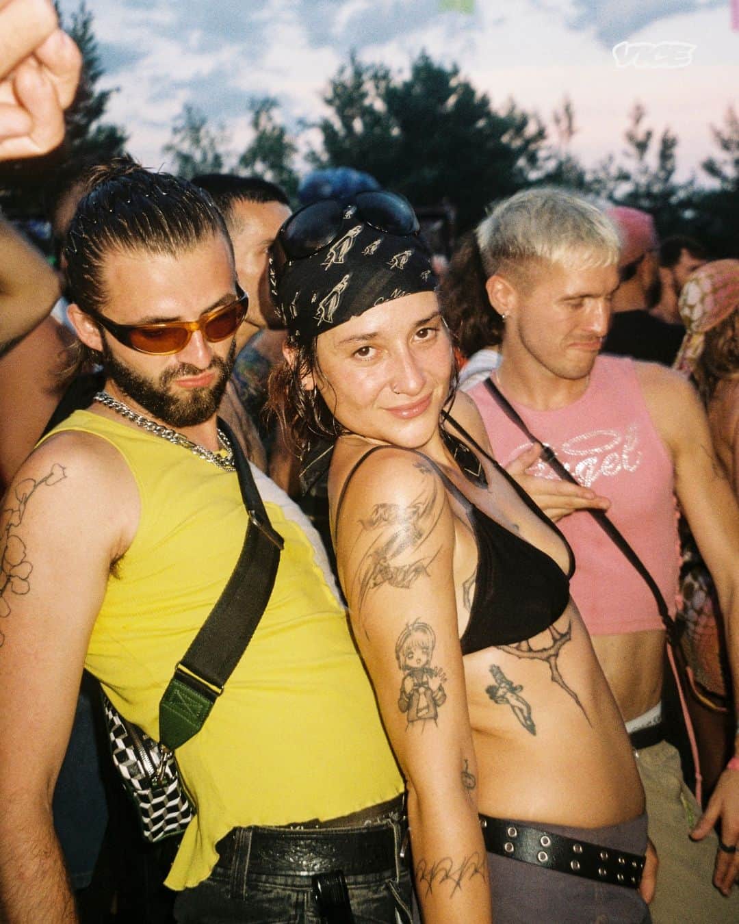 VICEさんのインスタグラム写真 - (VICEInstagram)「Whole Festival is truly a queer party paradise.   For three days every August, 8,000 people descend on a drab former mining site in the German countryside, transforming it into a joyous, sweaty, glitter-drenched techno utopia. There are darkrooms in the forest, beaches to strip off and stretch out on, and a general sense of love and acceptance you’re unlikely to find at many other festivals.  Dani d’Ingeo (@remainsofd) sent us their photos from this year’s party.」8月18日 0時57分 - vice