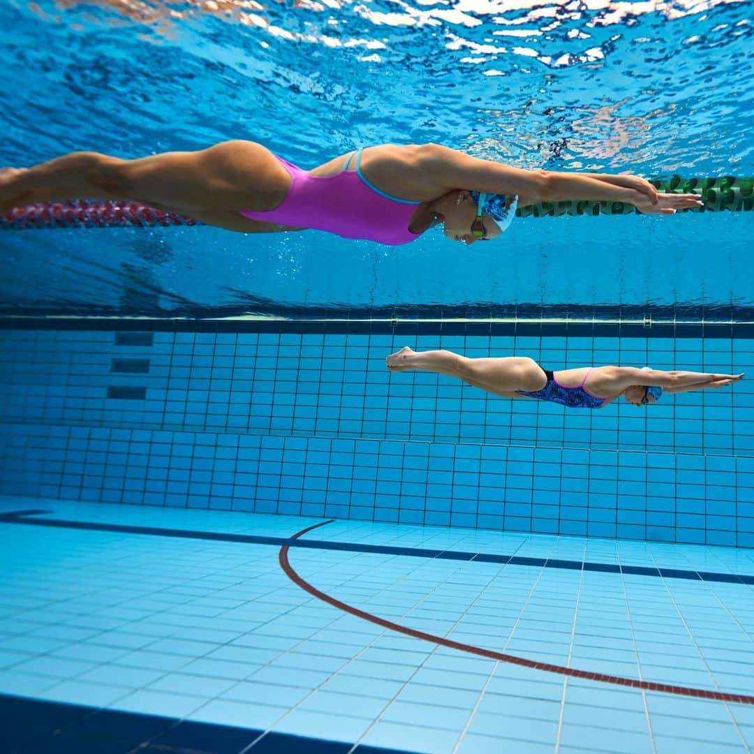 スピードさんのインスタグラム写真 - (スピードInstagram)「Where the water is my playground and every stroke is a symphony.  #TeamSpeedo  #ClubTraining  #SwimMagic」8月18日 1時19分 - speedo