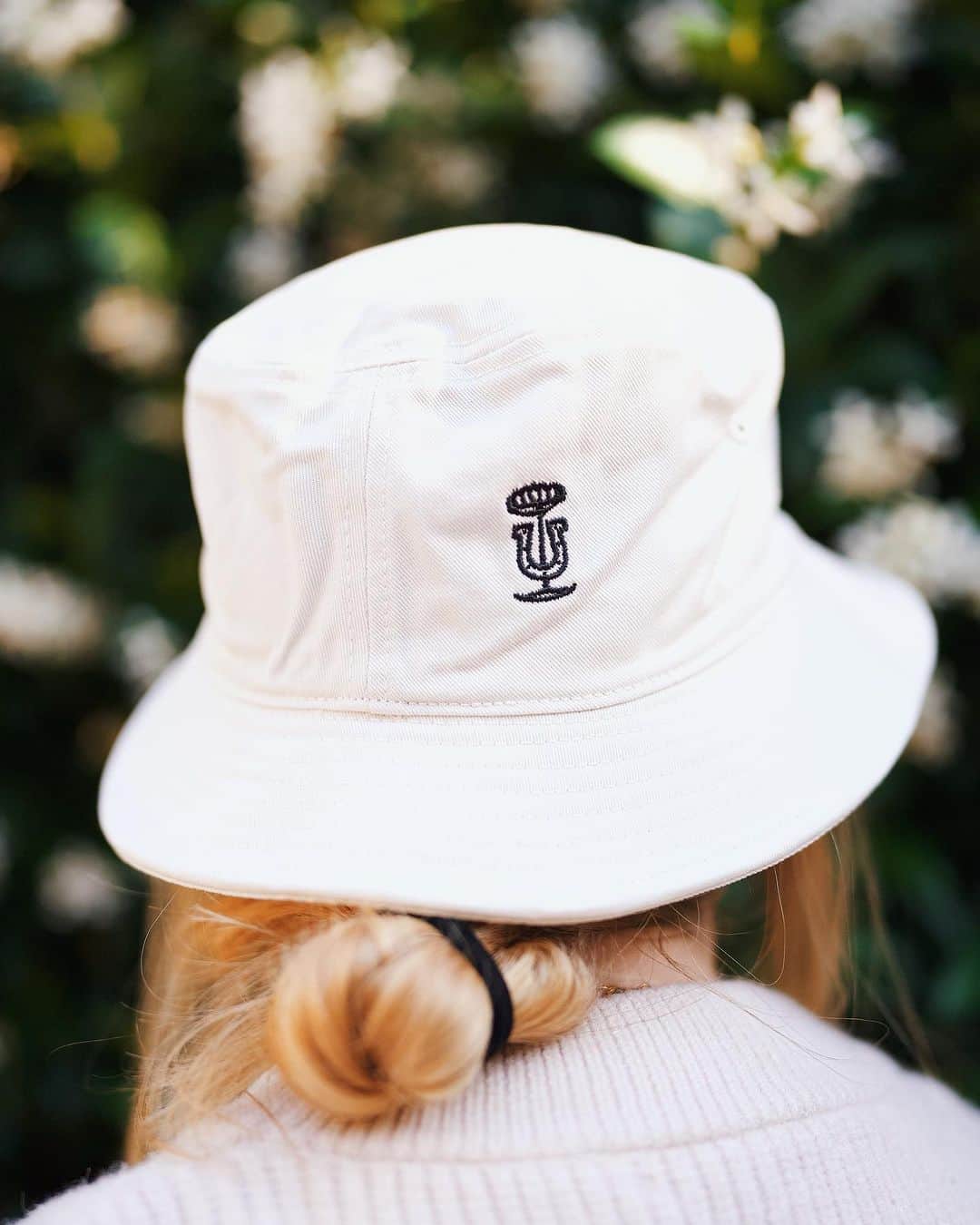 Stumptown Coffee Roastersさんのインスタグラム写真 - (Stumptown Coffee RoastersInstagram)「Sometimes you just need a little luck, and sometimes the best thing to do is wear that luck right on your head. ❤️🤞🧲  This limited edition Good Luck bucket cap spreads good vibes all around — to yourself and those around you.」8月18日 1時59分 - stumptowncoffee