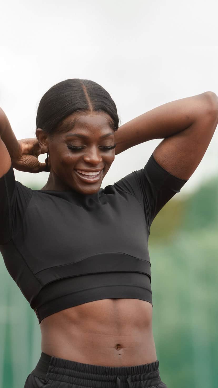 ダリル・ニータのインスタグラム：「What goes through my mind before a race? 🏃🏿‍♀️  👉 Watch the full video via VOW Nutritions YouTube channel 👍  #vownutrition #TeamGB #sportsnutrition #WhatsYourVOW? @daryllneita」
