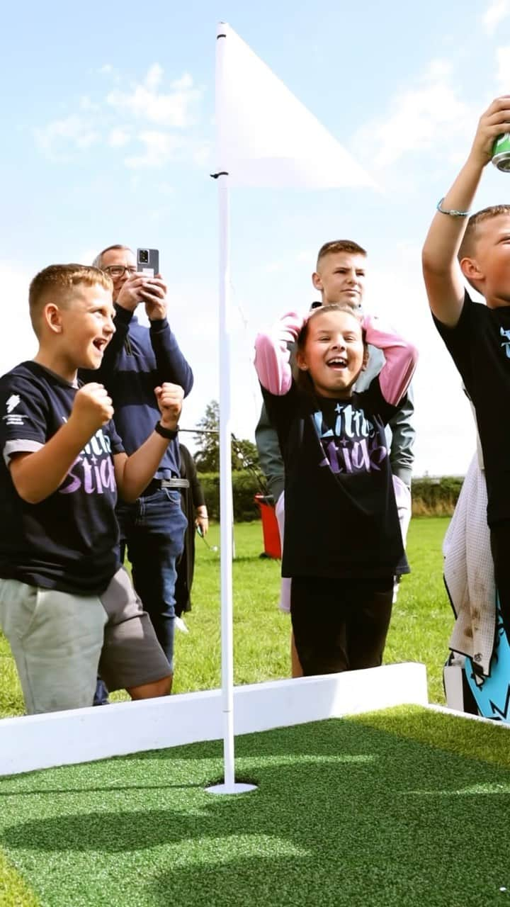 リー・ウエストウッドのインスタグラム：「Smiles are contagious😆   The happiness golf can bring to kids who haven’t even picked up a golf club is a pleasure to see. Thanks to all the kids who came along to our #LittleSticks clinic at @closehousegolf today at the @intseriesgolf ⛳️   We hope you had as much fun as we did!」