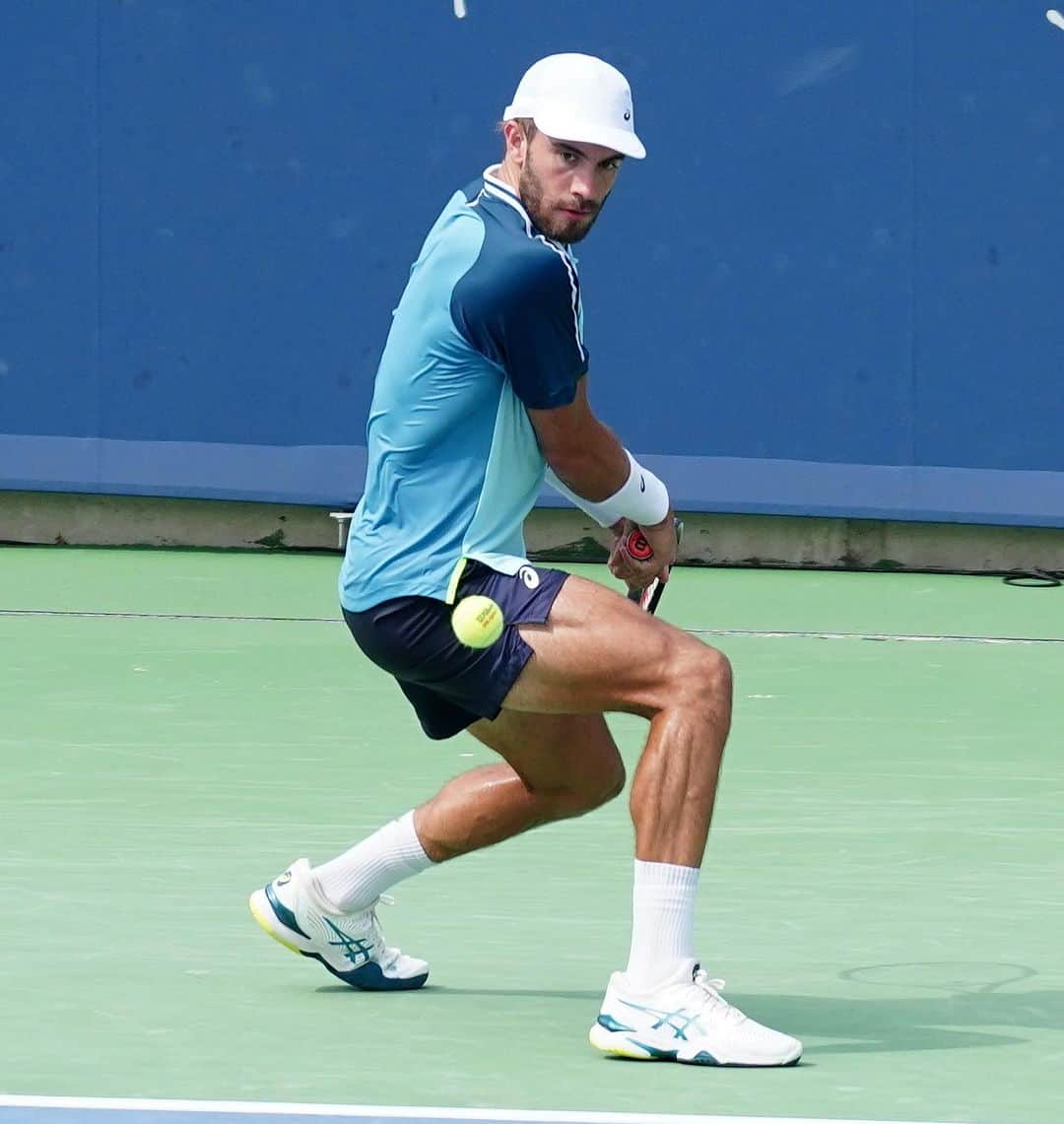 ボルナ・チョリッチのインスタグラム：「Things haven’t gone as I would have liked so far on the US tour, but thank you for your unconditional support🫶🏼  Back on practice court today✌🏼  📸: @atptour / Peter Staples」