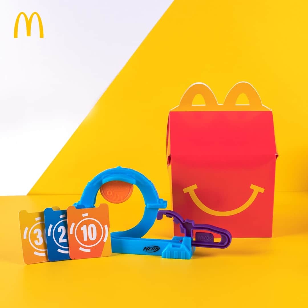 McDonald's Philippinesのインスタグラム：「Fun and excitement are here for the kids with the Nerf toys. Take home one toy with every Happy Meal. Order now via McDelivery! ✨」