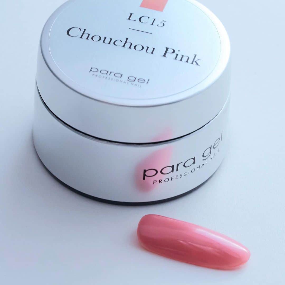 paragel さんのインスタグラム写真 - (paragel Instagram)「［New Color ｜ Lucent Line］  #paragel_LC15 Chouchou Pink Inspired by the color of soft pink petals.  #paragel_LC16 Belle Pink A lustrous Mauve Pink that doesn't dull.  #paragel_LC17 Amour Pink We can all use a little pink in our lives.  #paragel_LC18 Loove Pink Can't choose between pink or mauve? This Loove Pink will satisfy both!  #paragel_LC19 Premier Pink A muted pink that complements with so many skintones. _____________  2023.8.23 New Release うるわしい花をイメージした 透明感とツヤ感を 最大限に表現できるピンクシリーズ produced by @loove_yukapi  ルーセントラインより 待望の新色です✨  #paragel_LC15 Chouchou Pink シュシュピンク 柔らかい花びらをイメージした "Chouchou Pink"  #paragel_ LC16 Belle Pink ベルピンク 塗り重ねても透明感を表現できる 大人のモーヴピンク　  #paragel_ LC17 Amour Pink アムールピンク ピンクが大好きなすべての方に一度は塗っていただきたい王道ピンク  #paragel_ LC18 Loove Pink ルーヴピンク ピンクでもあり、モーヴも感じる 様々な表情を魅せるくすみカラー  #paragel_ LC19 Premier Pink プルミエールピンク コントロールカラーとしても使える 肌なじみの良いピンク  各色の詳細も随時アナウンスしていきます📣 楽しみにお待ちくださいね。  _______________________________  @paragelnail @paragel.usa   Paragel is a gel nail system that is kind to your nails as buffing is not required.  完全サンディング不要のジェルネイル パラジェルの公式インスタグラムです。    #paragel新色　#paragelnewcolor #ネイルデザイン2023 #ネイルカラー　#トレンドネイル2023 #パラジェル新色 #パラジェル #paragel #パラジェル認定サロン #パラジェル登録サロン　#ジェルネイル #春夏ネイル #春夏ネイル2023 #爪に優しいジェル #ノンサンディングジェル #爪に優しいネイル #桃ネイル #うるつやネイル #うる艶ネイル #ルーセントカラー」8月18日 4時38分 - paragelnail