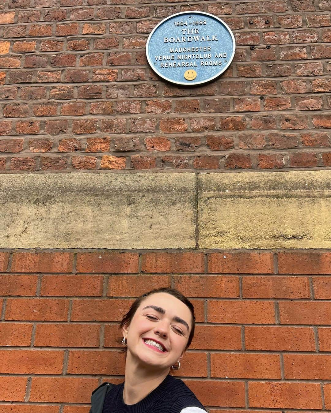 メイジー・ウィリアムズさんのインスタグラム写真 - (メイジー・ウィリアムズInstagram)「geo tag: Manchester x」8月18日 5時11分 - maisie_williams