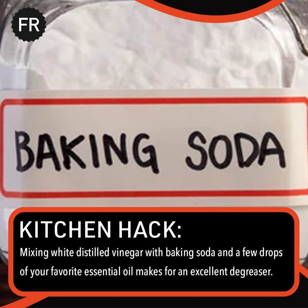 Food Republicのインスタグラム：「Mix together ½ cup of vinegar, 2 tablespoons of baking soda, and a couple of drops of essential oil to make your new go-to degreaser.  -  #kitchen #kitchens #grease #clean #cleaning #bakingsoda #hack #hacks #cleaningsupplies #cleaninghack #cleaninghacks #hacks #tip #tips #tipsandtricks」