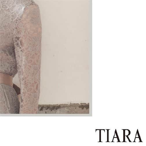 TIARAさんのインスタグラム写真 - (TIARAInstagram)「【dress collection】 メルローズ50周年を記念して、 TIARAから限定ドレスシリーズが登場✨  クラシカルで上品なドレスのラインナップです。 オンラインストアでは特別ページも公開中です、ぜひご覧ください✨  店頭・オンラインストアでのお取り扱いとなりますので、 気になるアイテムはぜひお問い合わせください！」8月18日 15時23分 - tiara_melrose