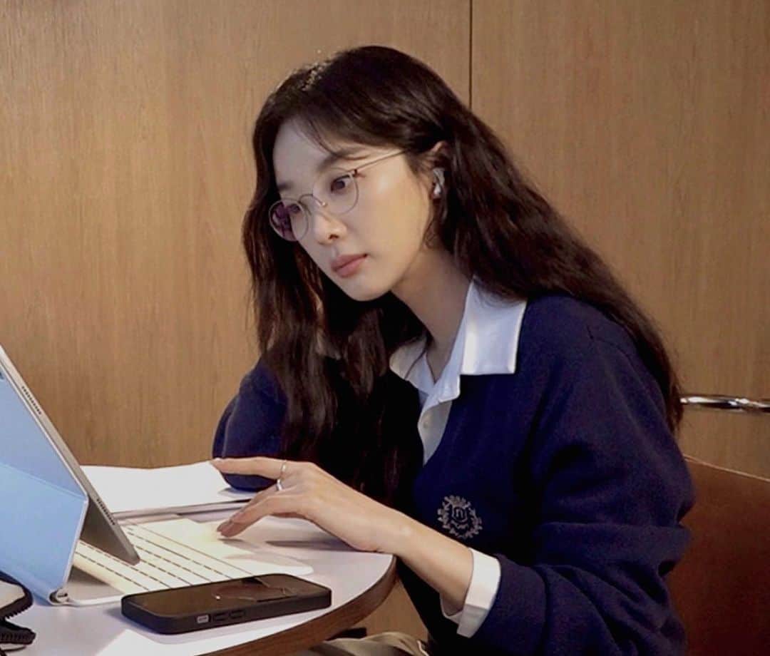 イ・チョンアのインスタグラム：「🗣️   #적는습관 은 꽤 좋음」