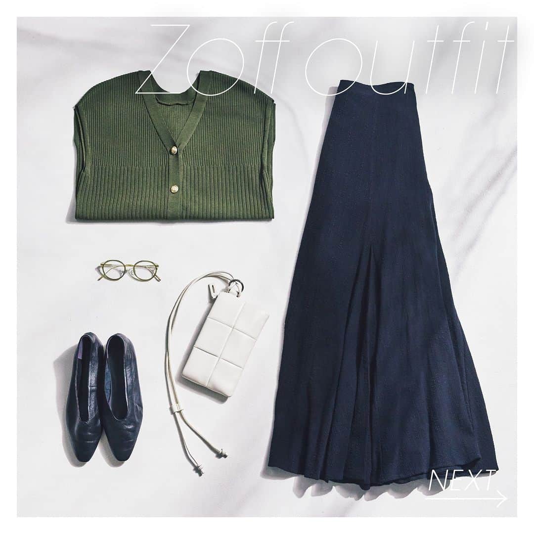Zoff Officialのインスタグラム：「【Zoff outfit】  Zoffのメガネとシーズンならではの #outfit をスタイリングをご紹介！ 今回は、一足早く秋を取り入れた晩夏コーデに Zoffのサングラスをピックアップしてみました。  ―――――――― CLASSIC ZO231001_63C1 (グリーン)　¥13,300 ※税込・セットレンズ込みの金額 ――――――――  ニット／スカート @saloon__official ウォレットポーチ／シューズ @rosebud_official_  #ゾフ #zoff #メガネ #伊達メガネ #だてめがね #メガネ女子 #メガネコーデ #コーデ #outfit #ootd #夏 #晩夏 #晩夏コーデ #先取りコーデ #秋カラー #アースカラー #ダークカラー #置き画 #置き画倶楽部 #eyewear #sunglasses #eyewearstyle #eyewearfashion #eyewearbrand #eyewearcollection #eyewearlovers #fashionglasses #mynewglasses #wearglasses #lifewithglasses」