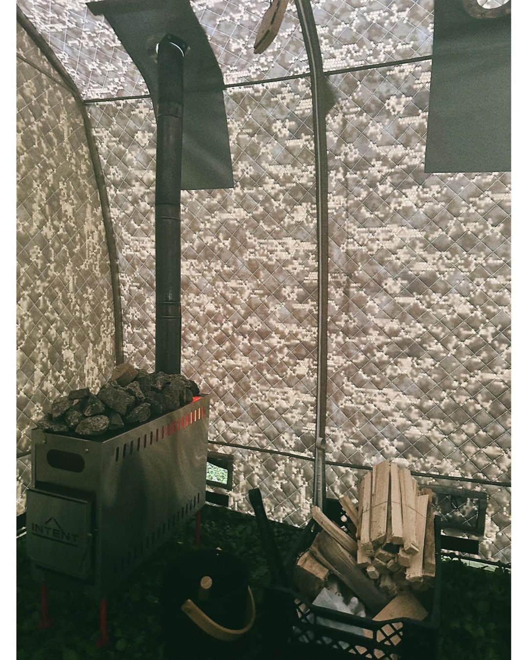 佐々木希さんのインスタグラム写真 - (佐々木希Instagram)「北海道旅2023🏕️ 今年も来られて良かった✨ 雨でコーヒー牛乳色の川でのラフティングも貴重な経験！😆 大自然の中でキャンプも最高でした❣️  #層雲峡オートキャンプ場」8月18日 9時35分 - nozomisasaki_official