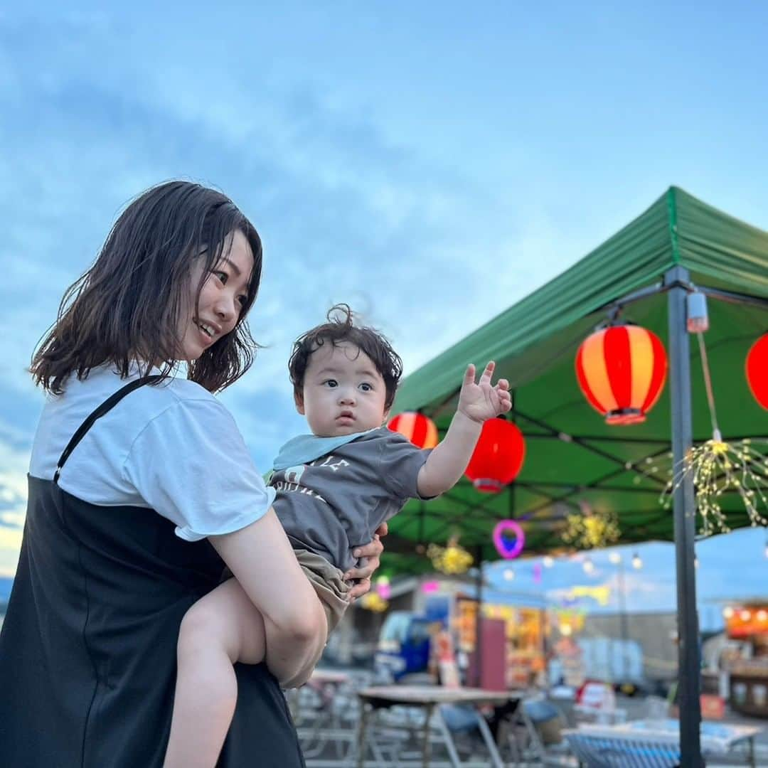 竜泉寺の湯のインスタグラム：「ビアガーデンin八王子みなみ野店🍻 本日もまもなくオープン🏮  特設のDJブースが設置され、リズミカルな音楽に包まれながら、美味しいフードやドリンクを楽しみませんか？  屋上駐車場は21時まで営業していますので、ぜひお立ち寄りください！  テントサウナ(有料)も開催してます。水着があれば当日参加もOK！　  夏も残りわずか✨  ビアガーデンの後は、お風呂へGO♨️！  最後まで楽しみましょう٩(ᐛ )و  #竜泉寺 #竜泉寺の湯 #八王子 #八王子みなみ野 #高尾山 #八王子グルメ #サウナ #サウナー #テントサウナ #ビアガーデン #夏休み #夏祭り #スーパー銭湯 #天然温泉 #銭湯 #岩盤浴 #コワーキング #コミック #おふろ #お風呂 #水風呂 #外気浴」