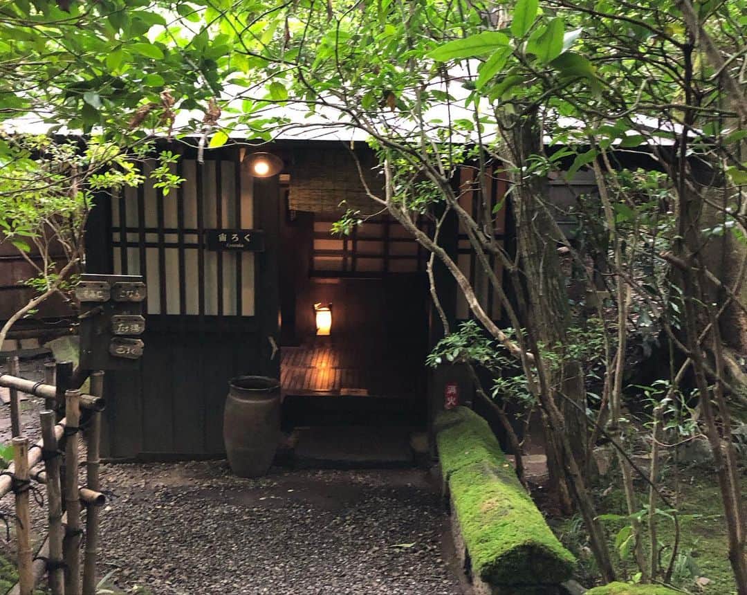日登美さんのインスタグラム写真 - (日登美Instagram)「Love Onsen ❤️  やっと2人だけで念願の温泉旅行。最高でした。」8月18日 11時01分 - hitomihigashi_b