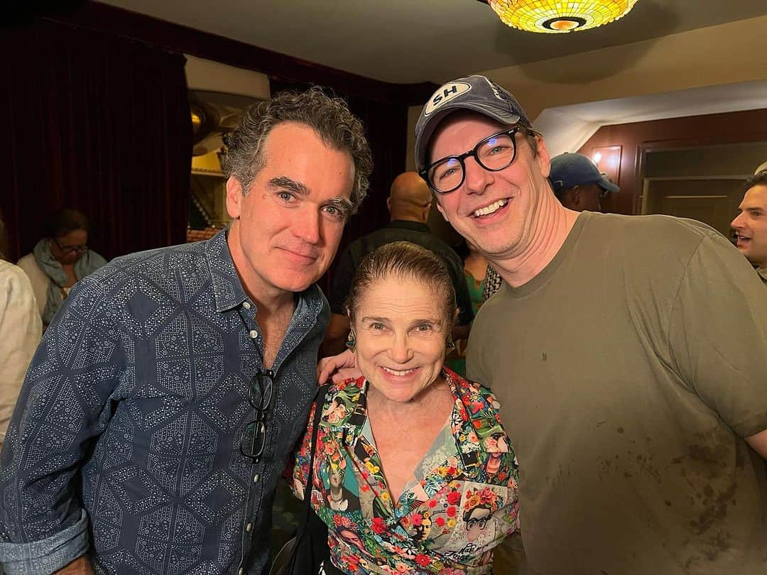 トヴァ・フェルドシャーのインスタグラム：「My first night of my vacation, I gave myself the pleasure of seeing GOOD NIGHT OSCAR… Sean is simply brilliant and I found the amazing Brian D’Arcy James there too. Gorgeous night!」