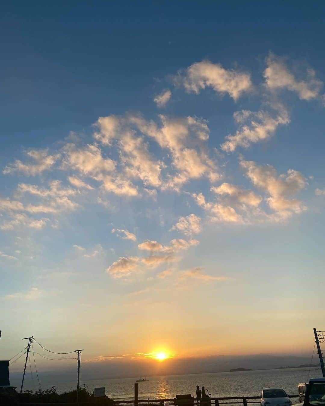 糸原沙也加さんのインスタグラム写真 - (糸原沙也加Instagram)「夕陽で照り散らかす海、最強⛵️」8月18日 11時30分 - sayaka_itohara