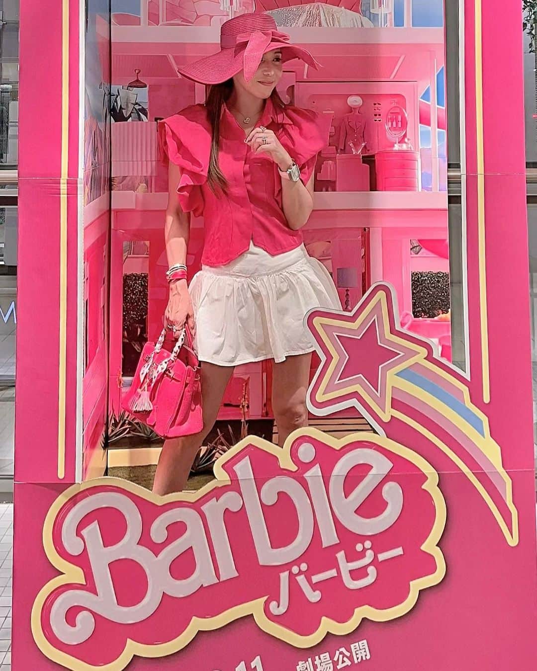 麻美さんのインスタグラム写真 - (麻美Instagram)「Barbieになりきった日✌️✌️✌️ ． 何でこんな楽しいの🤣🤣🤣✌️ ． いくつになっても pinkはやめられない‼️ ． #Barbie #barbiedoll  #barbiestyle  #barbiefashion」8月18日 12時22分 - mami0s