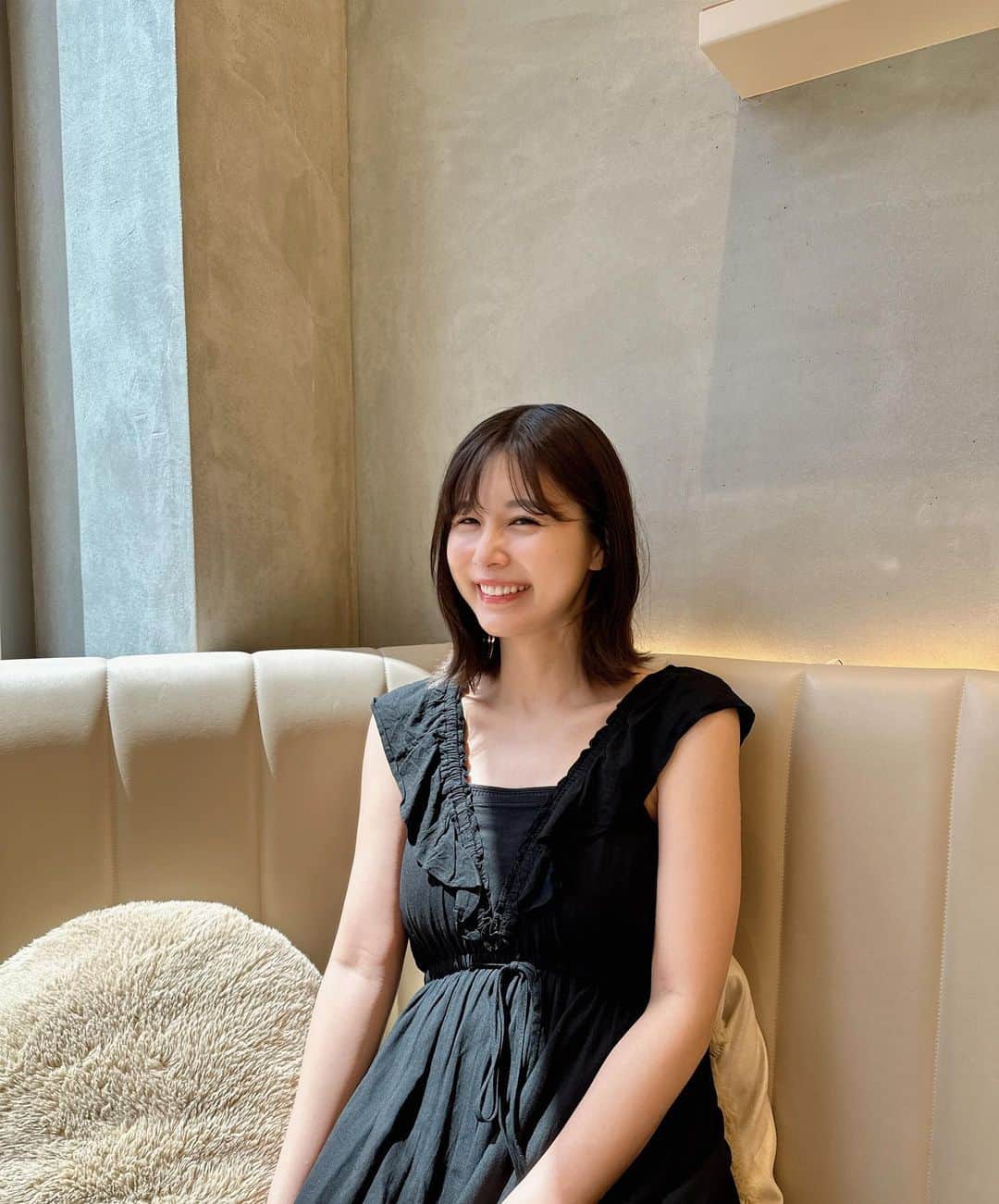 有村藍里のインスタグラム：「🎂 33歳になりました。 ありがとう( ¨̮ )︎︎ 沢山笑顔でいられる1年に」