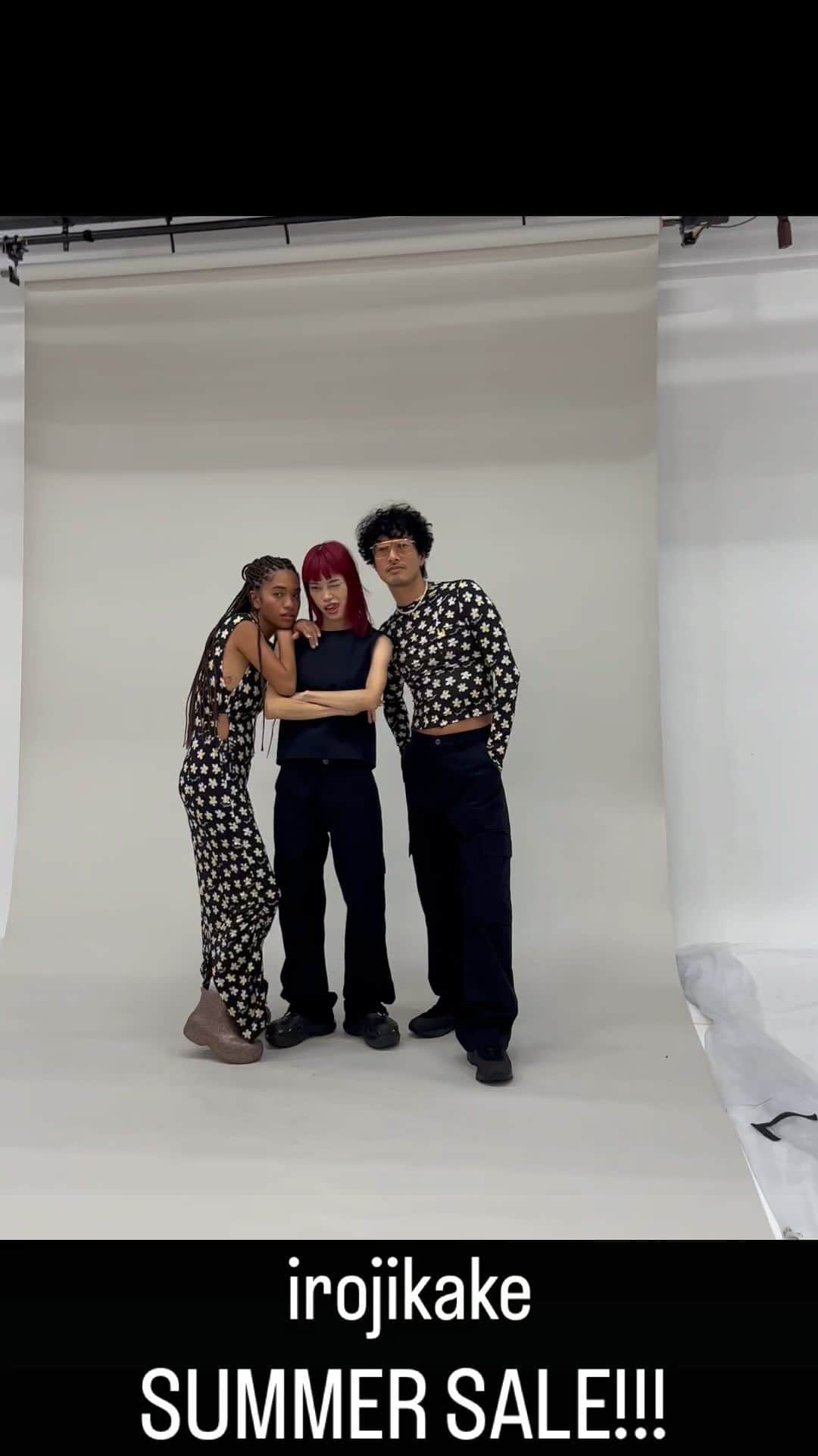 のインスタグラム：「@irojikake   SUMMER SALE 開催中🔥」