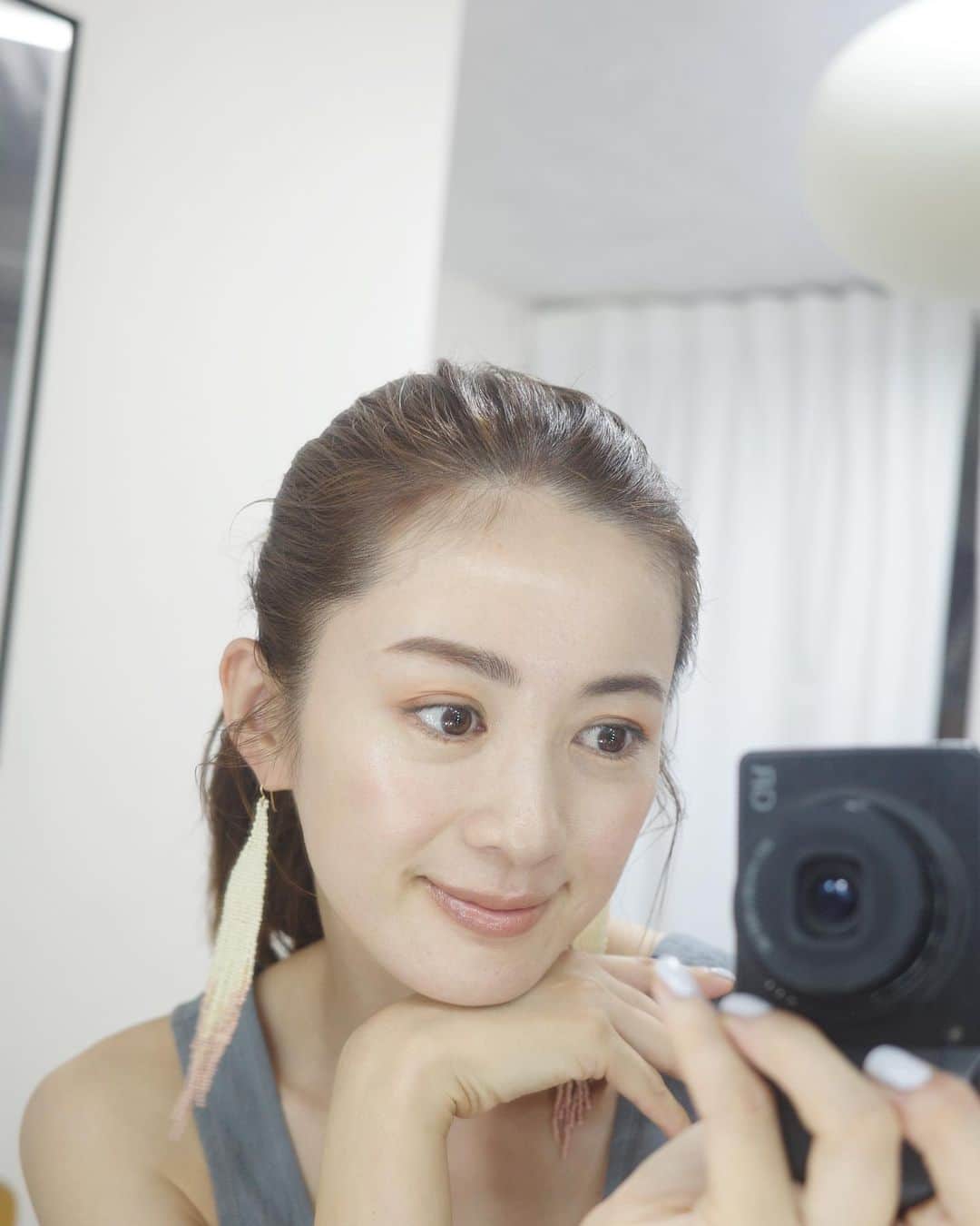 高垣麗子さんのインスタグラム写真 - (高垣麗子Instagram)「* 毎度、絶妙な匙加減で仕上げてくれるもりもりのヘアメイク @yukakomorino0  　 一緒にいると頑張りたいと思える人です 今日もありがとう𓂃♡  * #yukakomorino」8月18日 13時59分 - reikotakagaki