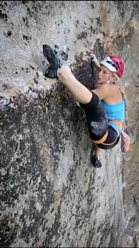 エミリー・ハリントンのインスタグラム：「Global Climbing Day is August 19, 2023. Since the first Global Climbing Day in 2017, The North Face has partnered with gyms, athletes and non-profits to lower barriers to entry and promote more inclusive experiences. This year we’ll be partnering with @americanalpine in support of their mission to create a united community of climbers. Join us as we celebrate what it takes to start (or keep) climbing. See link in bio for a full list of participating gyms. @thenorthface_climb #neverstopexploring #globalclimbingday #wallsaremeantforclimbing」