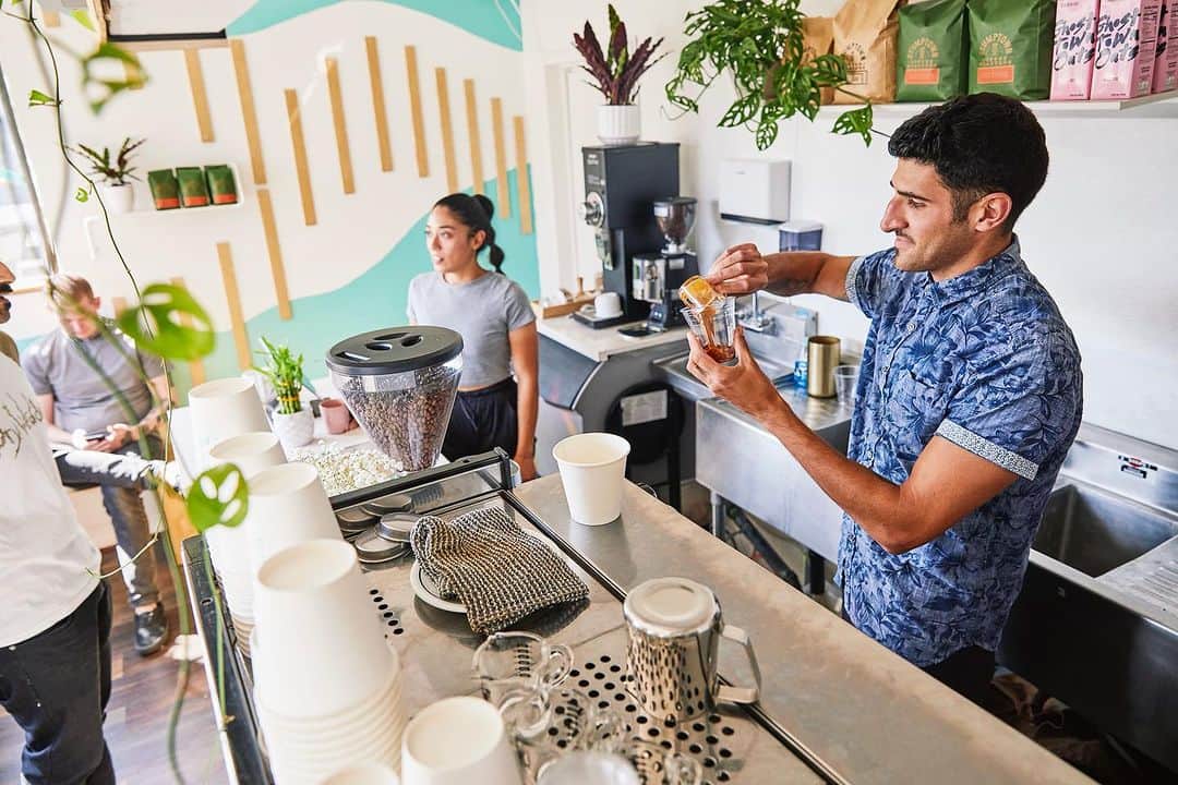 Stumptown Coffee Roastersさんのインスタグラム写真 - (Stumptown Coffee RoastersInstagram)「📣🚨 Hot news coming in from Southern California! 🚨📣  The Coffee Drop, one of our lovely wholesale partners in San Diego, CA, just opened the doors to their first brick-and-mortar.   A year ago, Evan and Marissa quit their corporate jobs to begin a venture in the hospitality industry with their Mobile-Coffee-Teardrop. We are so proud to see them opening their cafe and feel inspired by their journey and how they have created a hub to serve their community in Golden Hill.   If you are in San Diego, stop by TOMORROW, 8/19, for their Grand Opening, and get refreshed with a delicious Hair Bender espresso tonic or try their signature Orange Brown Sugar Latte.」8月19日 0時32分 - stumptowncoffee