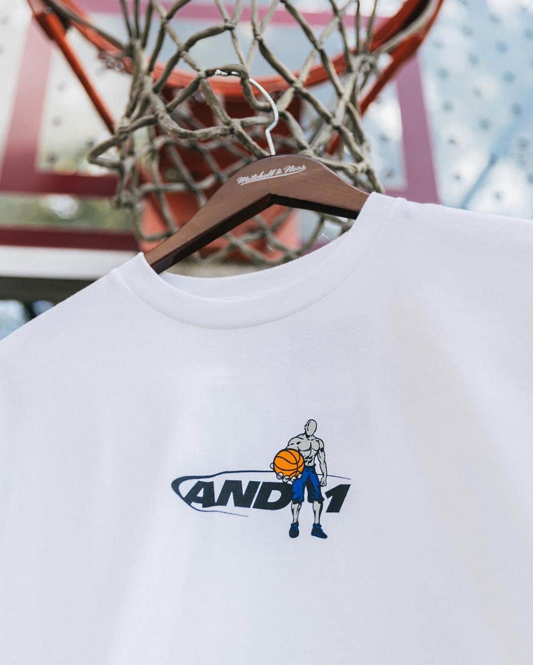 のインスタグラム：「@AND1 x Mitchell & Ness  Relive the nostalgia in highlights, Mixtapes, and streetball culture in the '90s and 2000s.  In partnership with the legendary American basketball footwear and apparel company that has heavily influenced the world of professional sports and sports entertainment, we celebrate the 30th Anniversary of AND1 with a new collaborative capsule.  Tap into basketball nostalgia at mitchellandness.com.  #AND1 #MitchellandNess #AND1MitchellandNess」